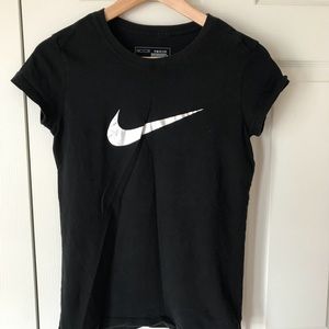 Nike tee